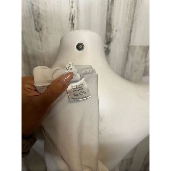 White top - Picture 7 of 8